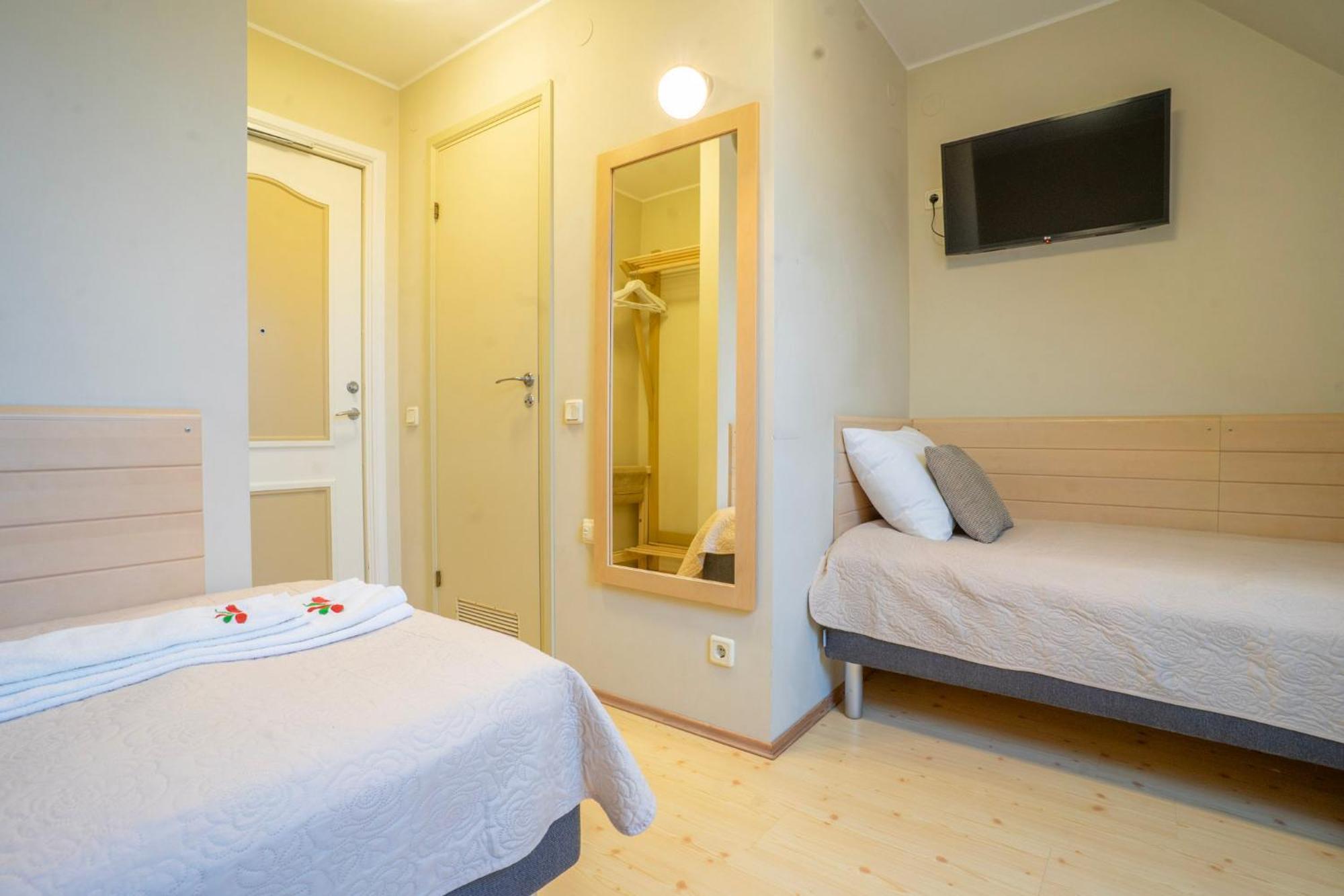 Kongo Hotel Haapsalu Eksteriør bilde