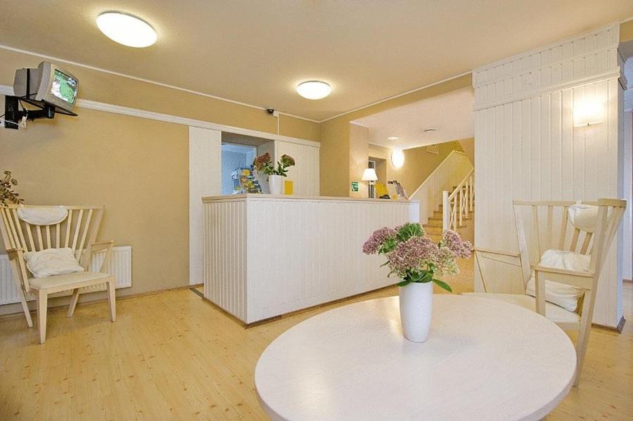 Kongo Hotel Haapsalu Eksteriør bilde